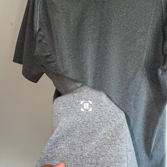 Lululemon Metal Vent Tech Short Sleeve - Picture 11 of 11